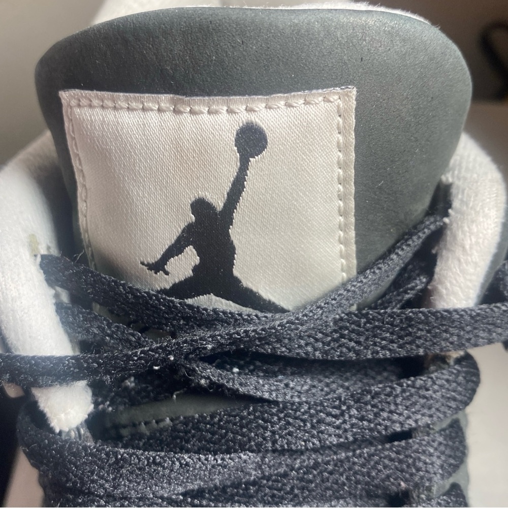 Size 8.5 - Air Jordan 4 Retro 2024 Fear